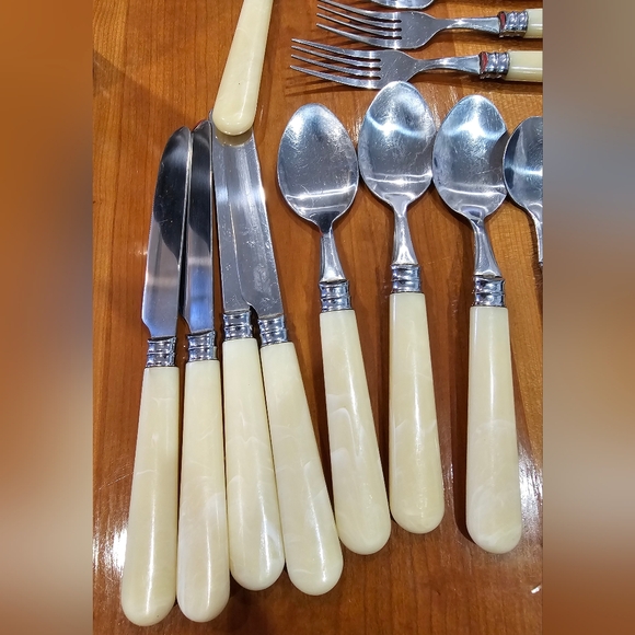 Vintage Bakelite-style Stainless Steel Flatware 18pc - Picture 2 of 3